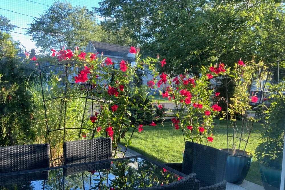 Photo of Outdoor in Bergenfield