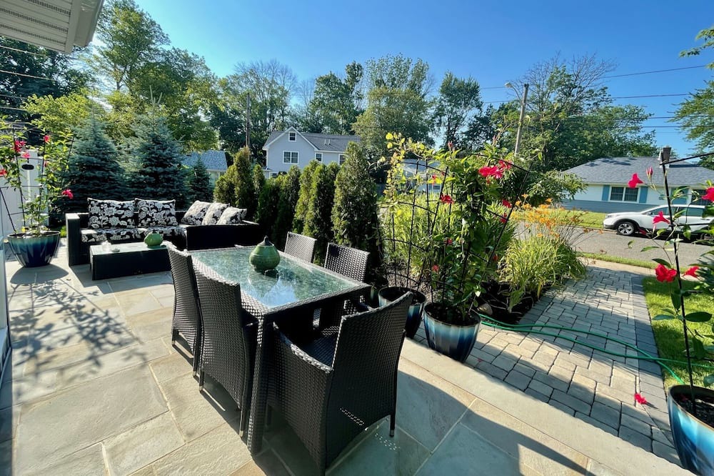 Photo of Outdoor in Bergenfield
