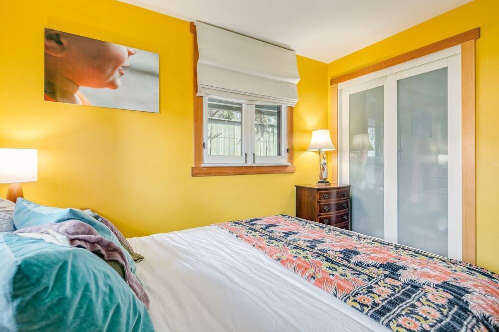 Photo of Bedroom in North Central
