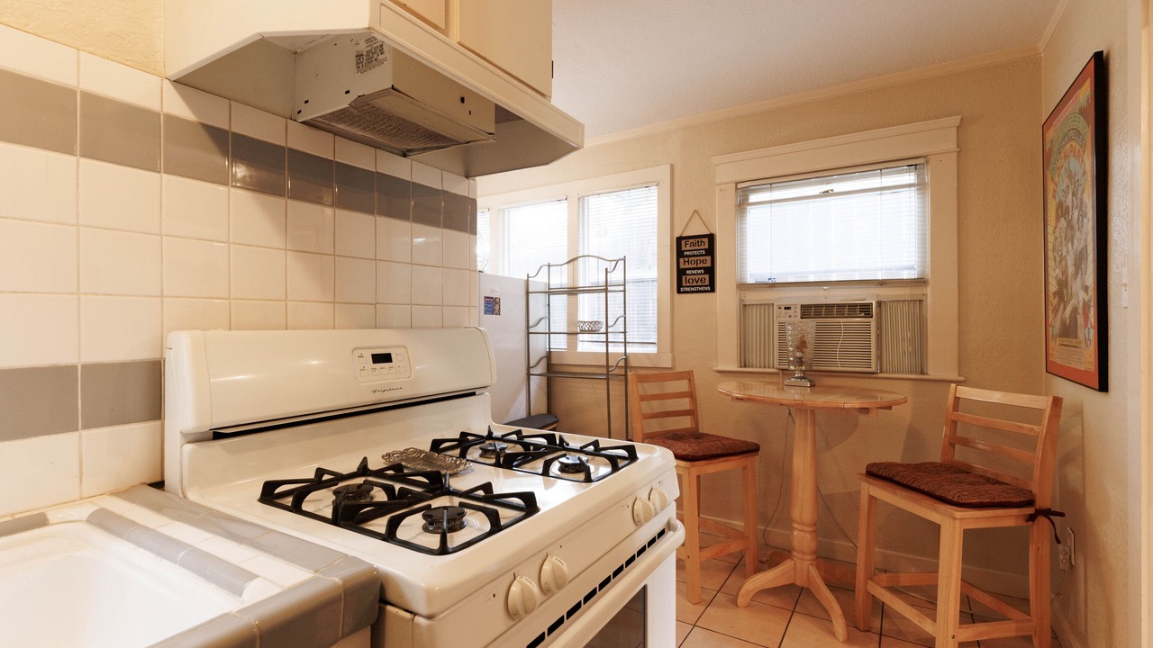 Photo of Kitchen in Altadena