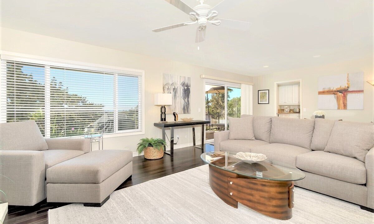 Photo of Livingroom in Lomas Santa Fe Country Club Villas