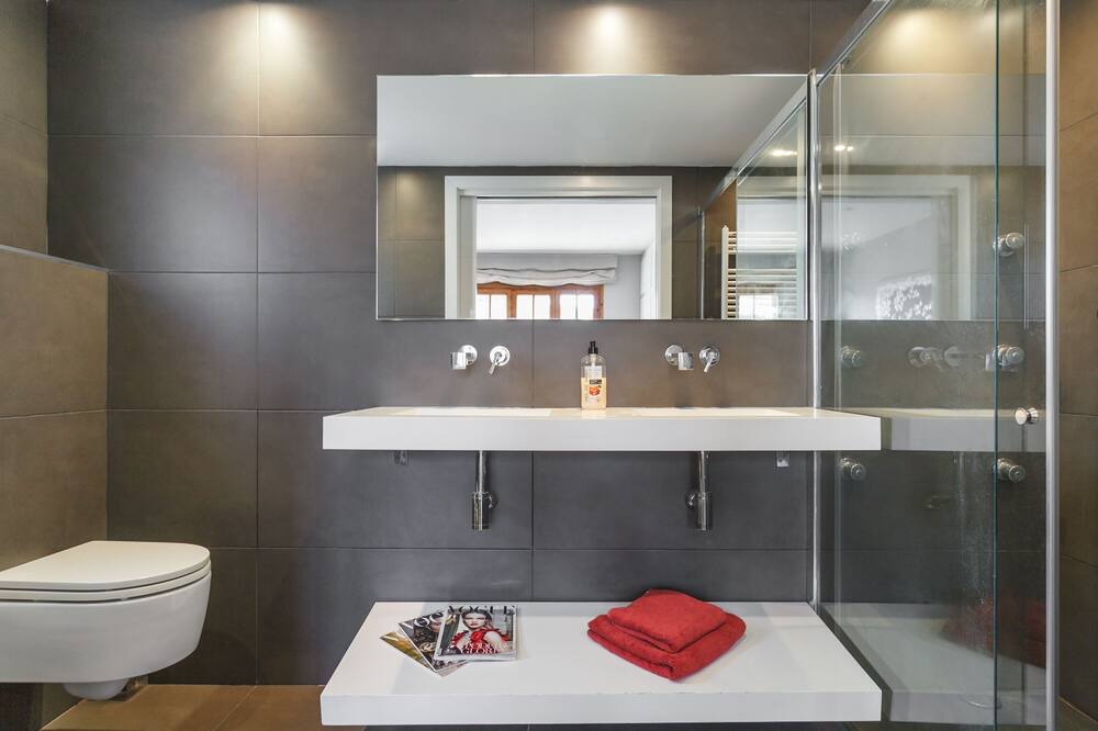 Photo of Bathroom in Cabrils