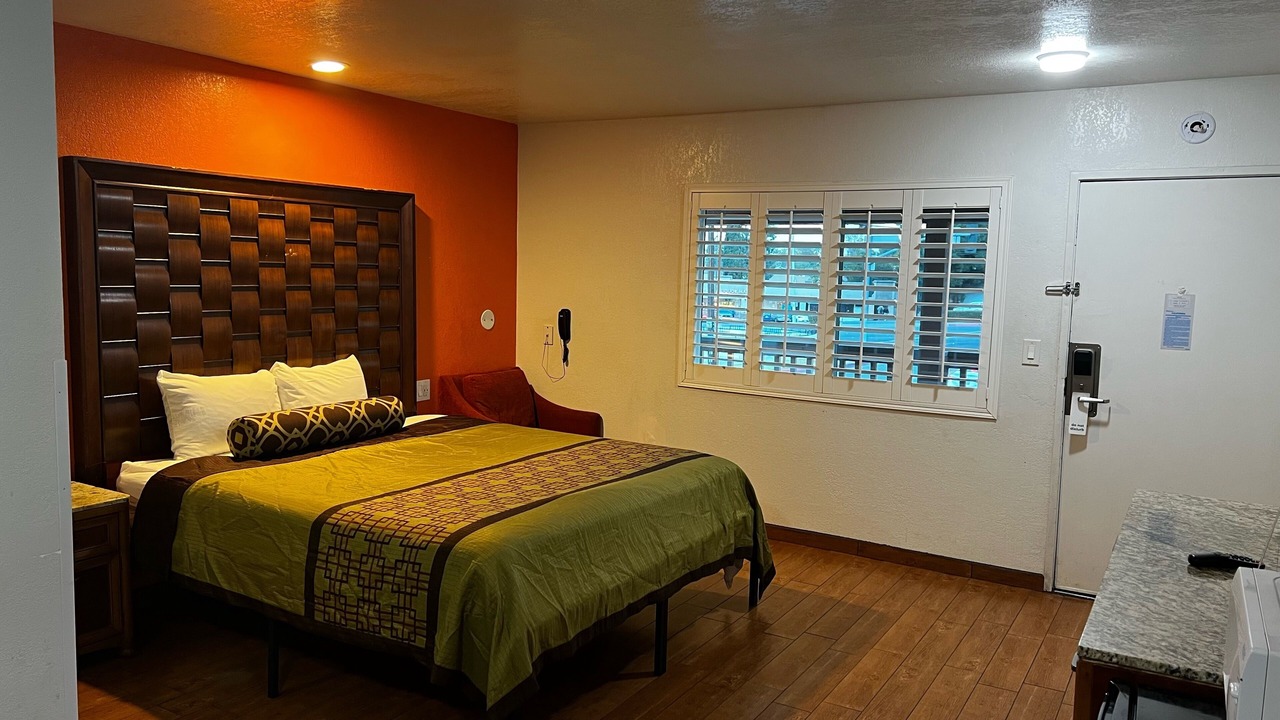 Photo of Bathroom in Orange