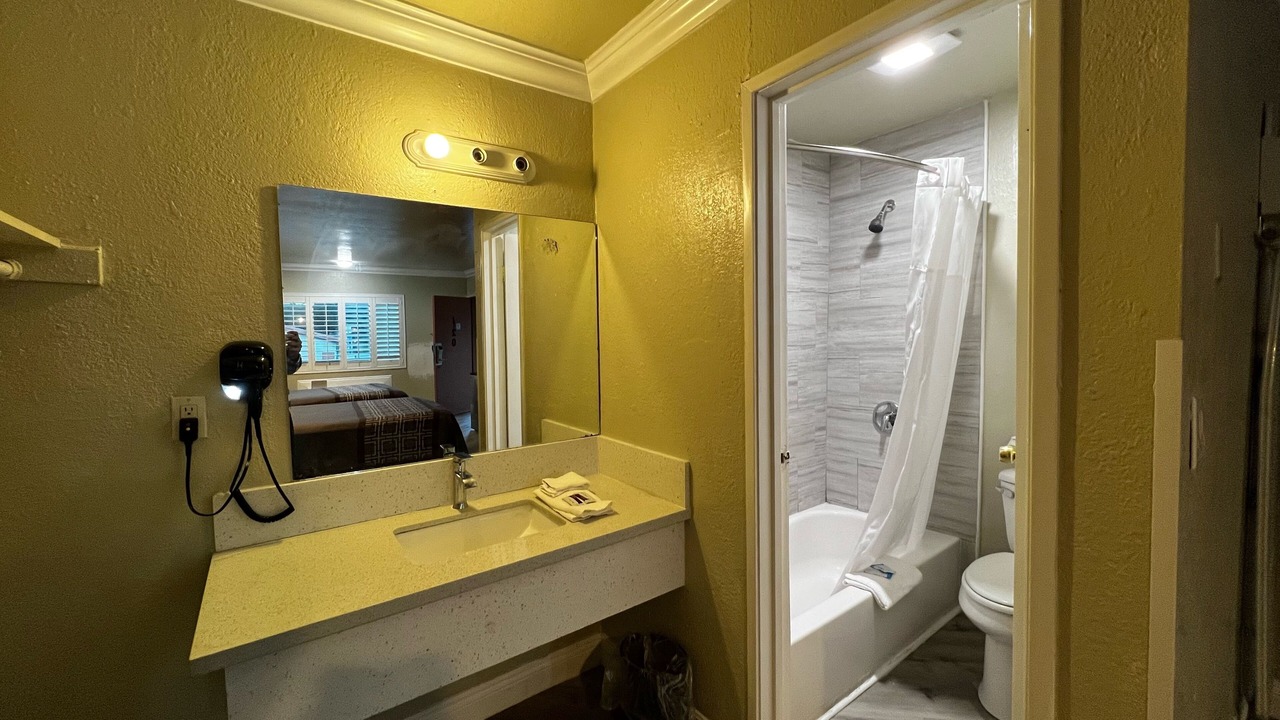 Photo of Bathroom in Orange