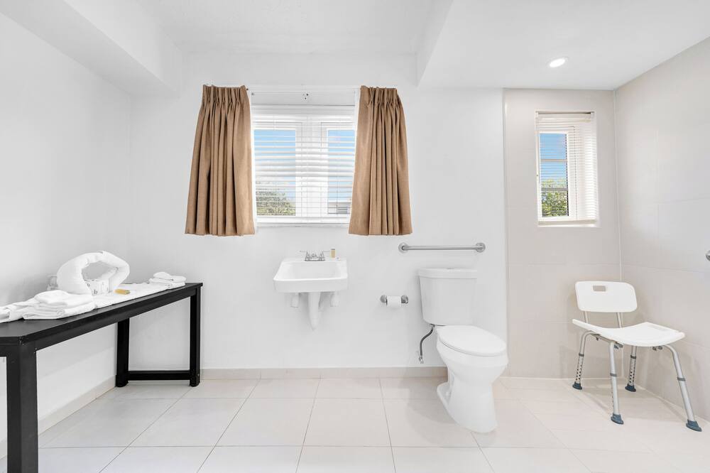 Photo of Bathroom in Morningside