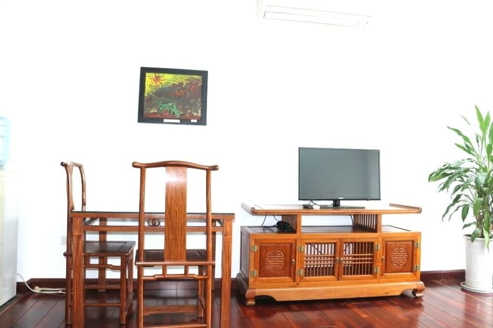 Photo of Livingroom in Truc Bach