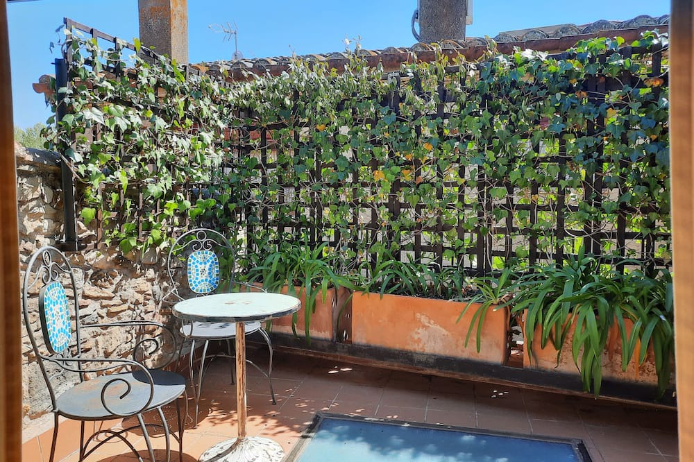 Photo of Outdoor in Peratallada