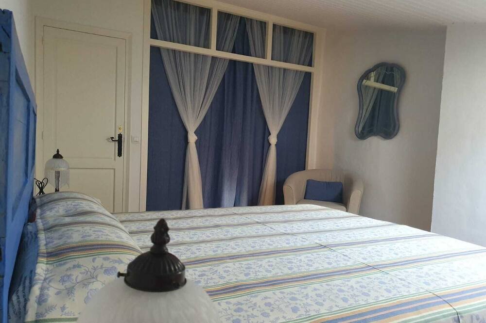 Photo of Bedroom in Peratallada