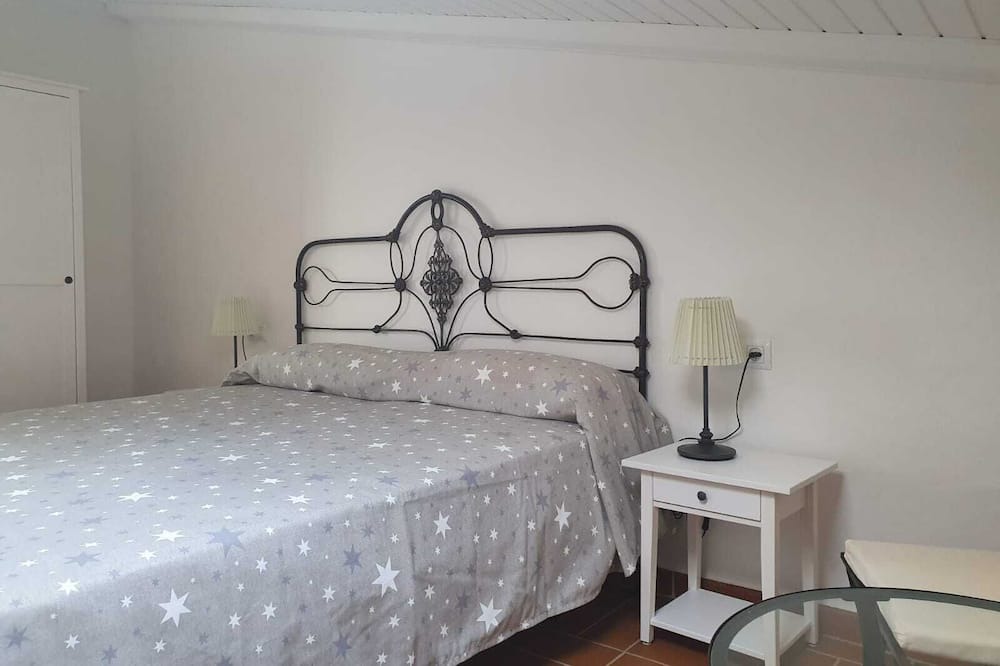Photo of Bedroom in Peratallada