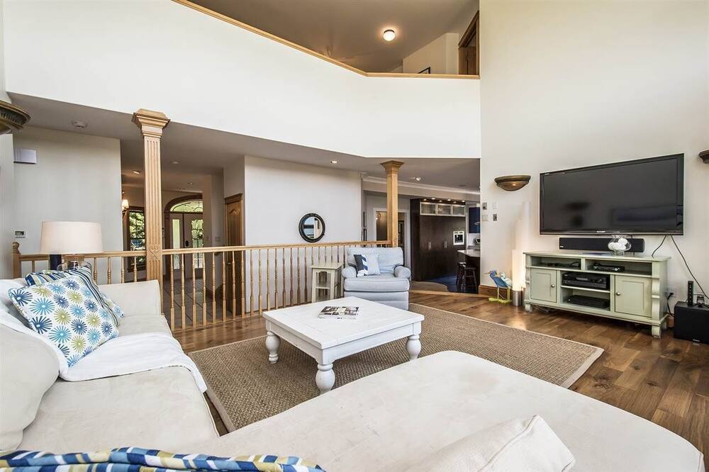 Photo of Livingroom in Lucasville