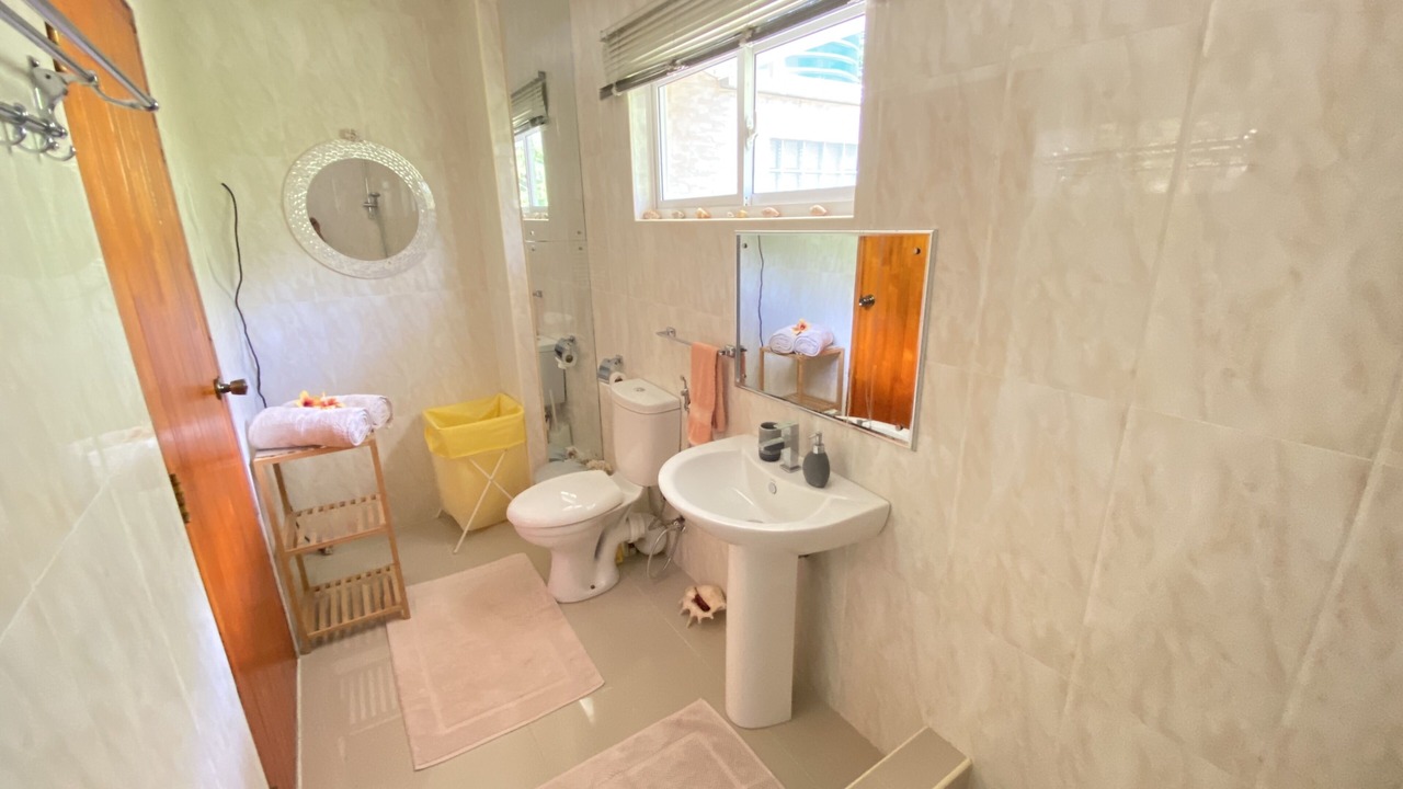 Photo of Bathroom in Glacis