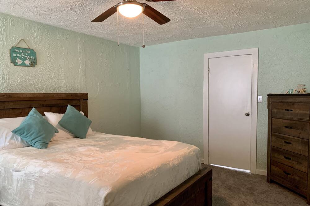 Photo of Bedroom in Van Buren Point