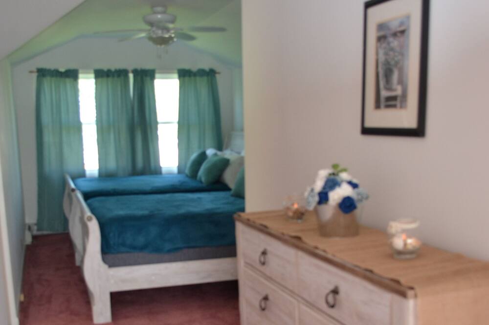 Photo of Bedroom in Van Buren Point
