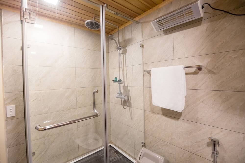 Photo of Bathroom in Hang Bai