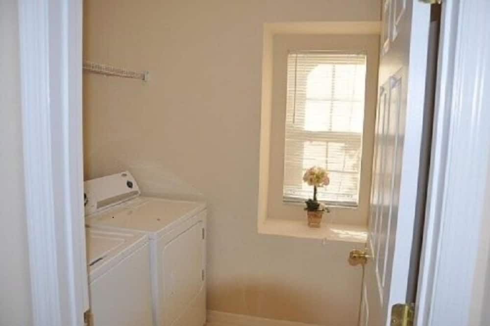 Photo of Bedroom in Crestwynd Bay
