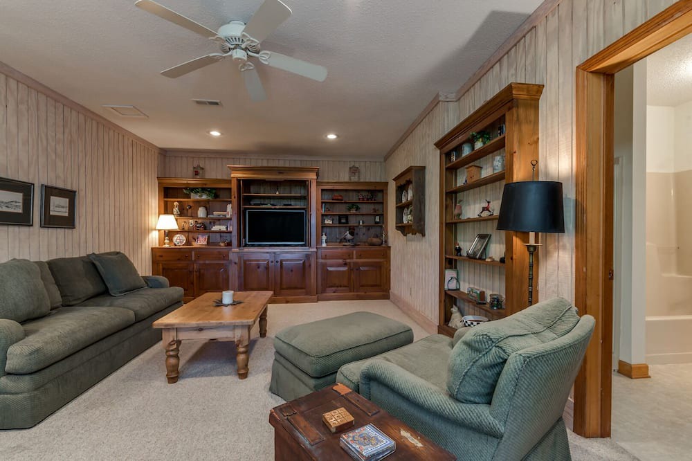 Photo of Bedroom in Saluda