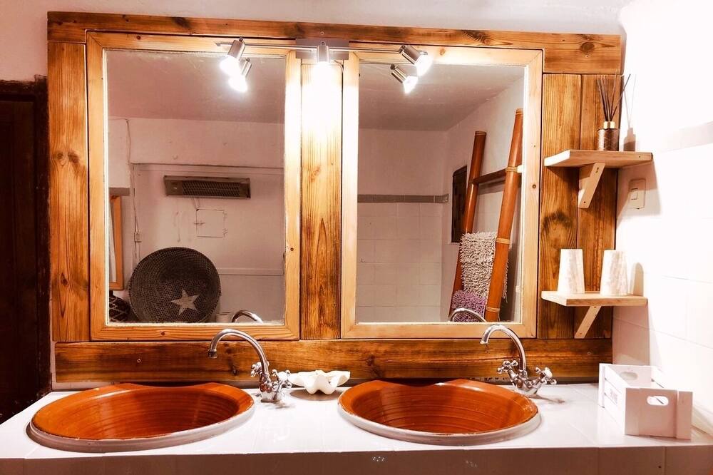 Photo of Bathroom in Santa Eulalia del Rio