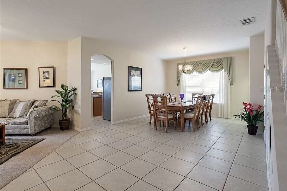 Photo of Livingroom in Tuscan Ridge
