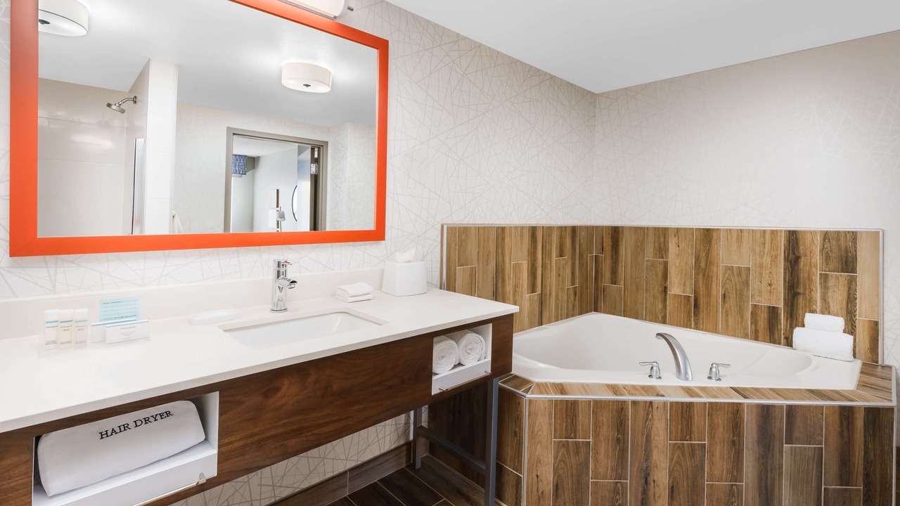 Photo of Bathroom in Newbury Park