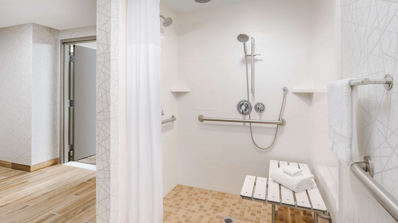 Photo of Bathroom in Newbury Park