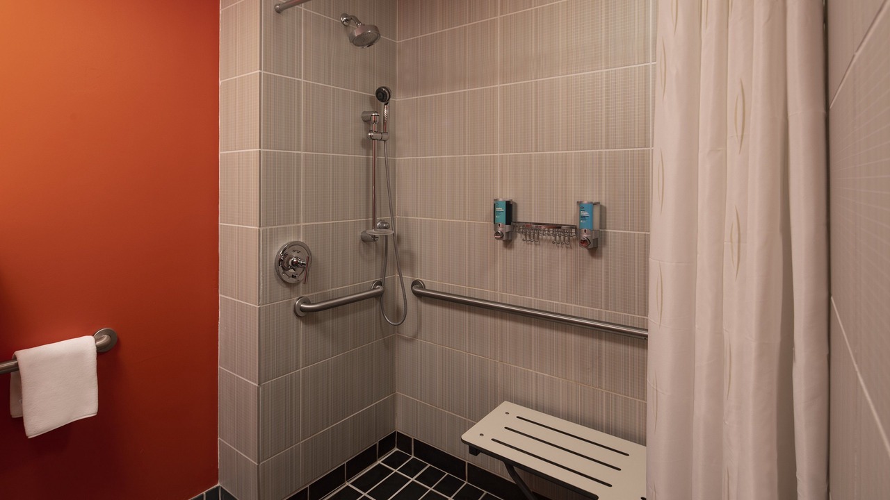 Photo of Bedroom in Homewood