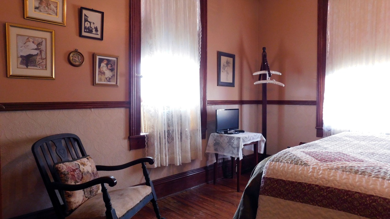 Photo of Bedroom in Downtown