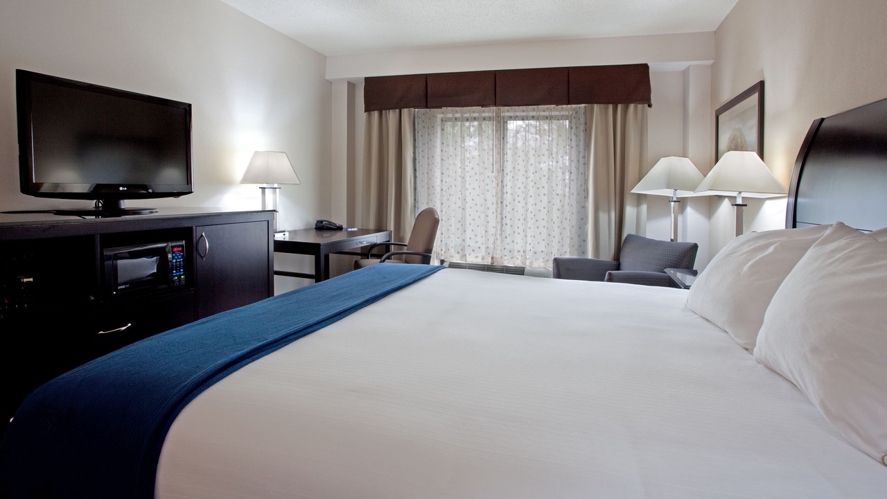 Photo of Bedroom in South View
