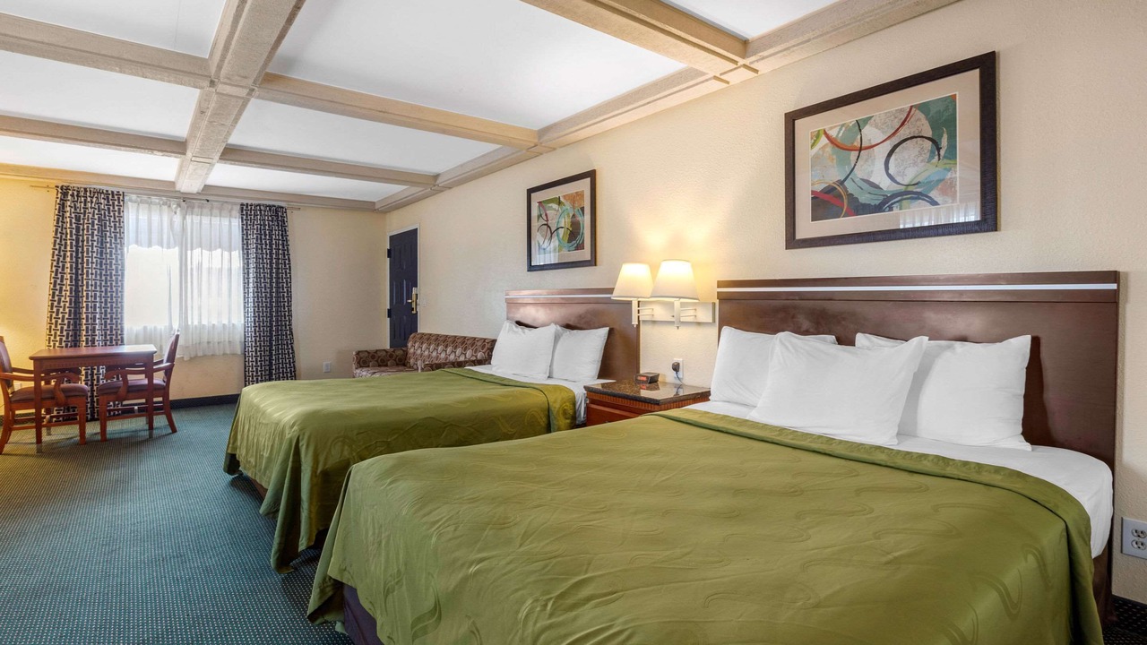 Photo of Bedroom in Lomita