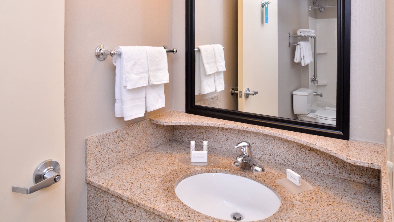 Photo of Bathroom in Corona