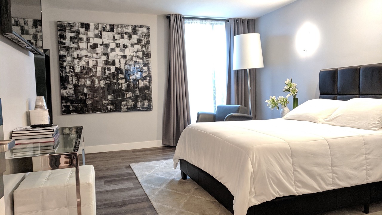 Photo of Bedroom in La Brea