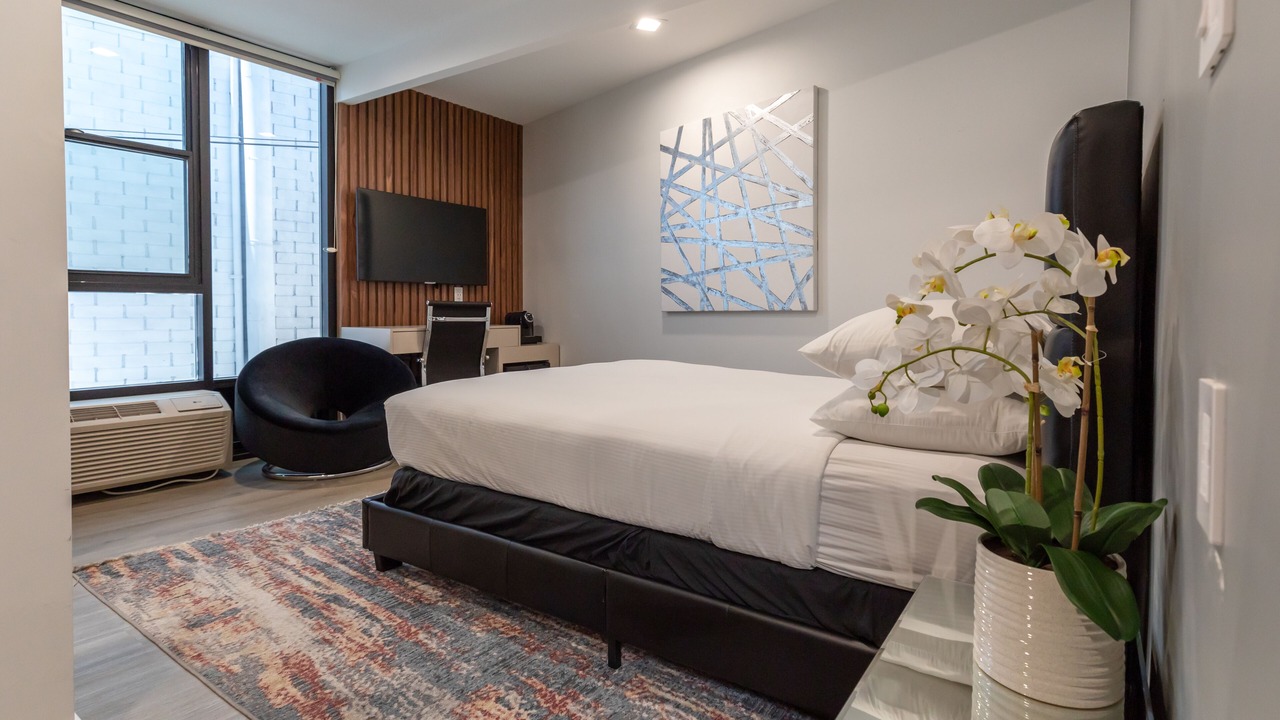 Photo of Bedroom in La Brea
