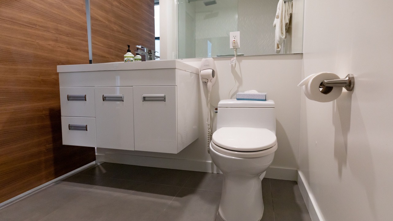 Photo of Bathroom in La Brea