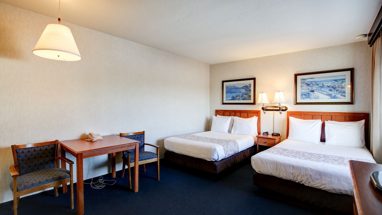 Photo of Bedroom in Newport Shores