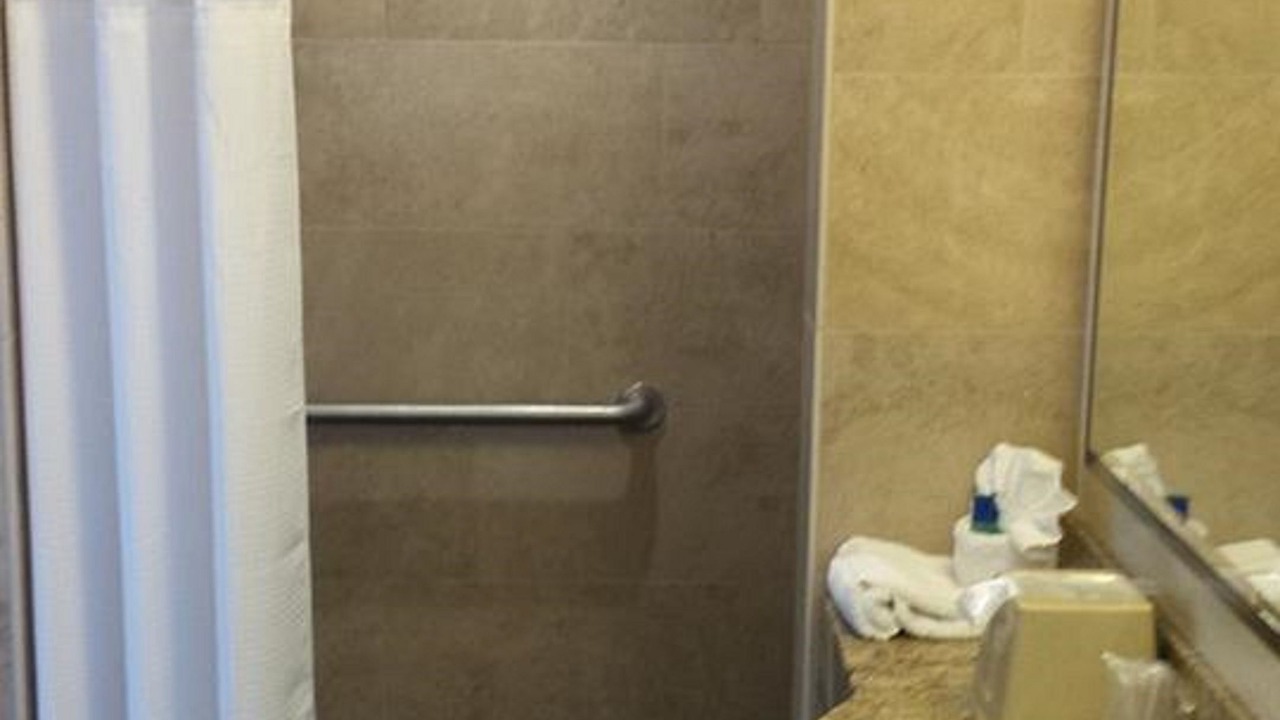 Photo of Bathroom in Newport Shores
