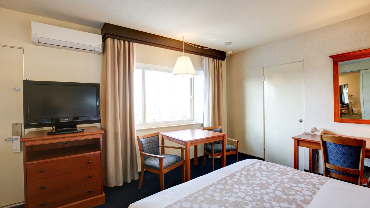 Photo of Bedroom in Newport Shores