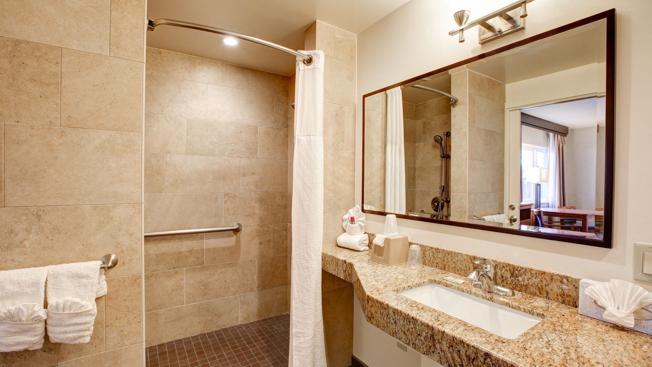 Photo of Bathroom in Newport Shores