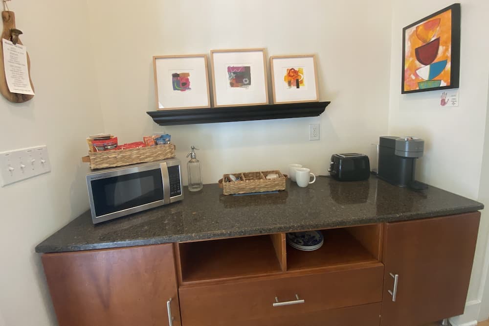 Photo of Kitchen in Old Irving Park