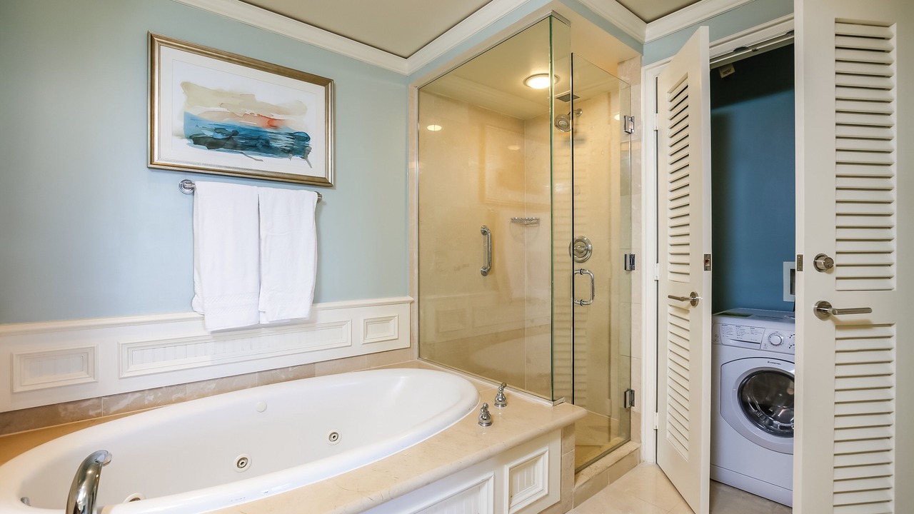 Photo of Bathroom in Key Biscayne