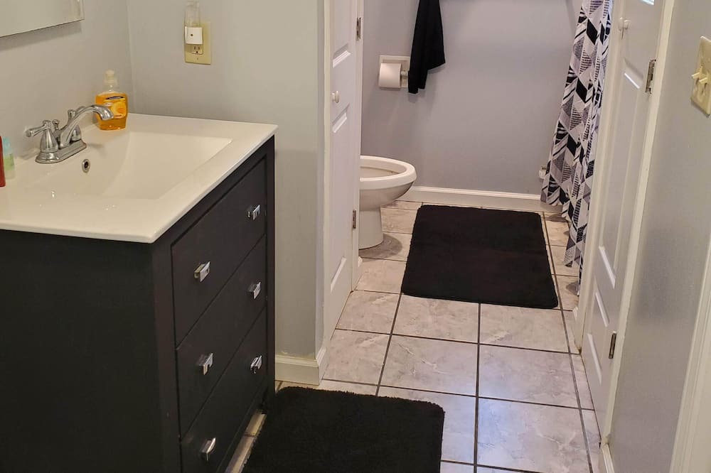 Photo of Bathroom in Core Creek