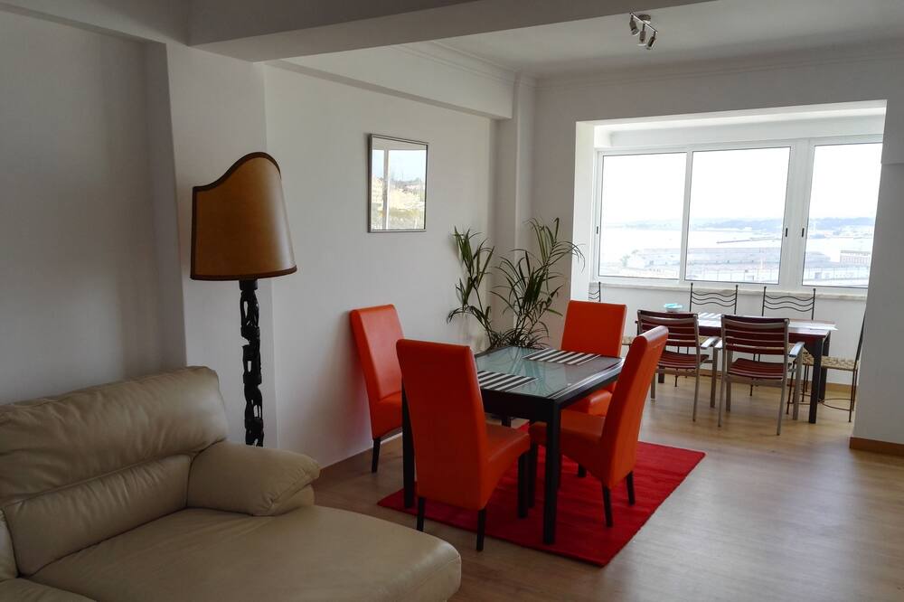 Photo of Livingroom in Cacilhas