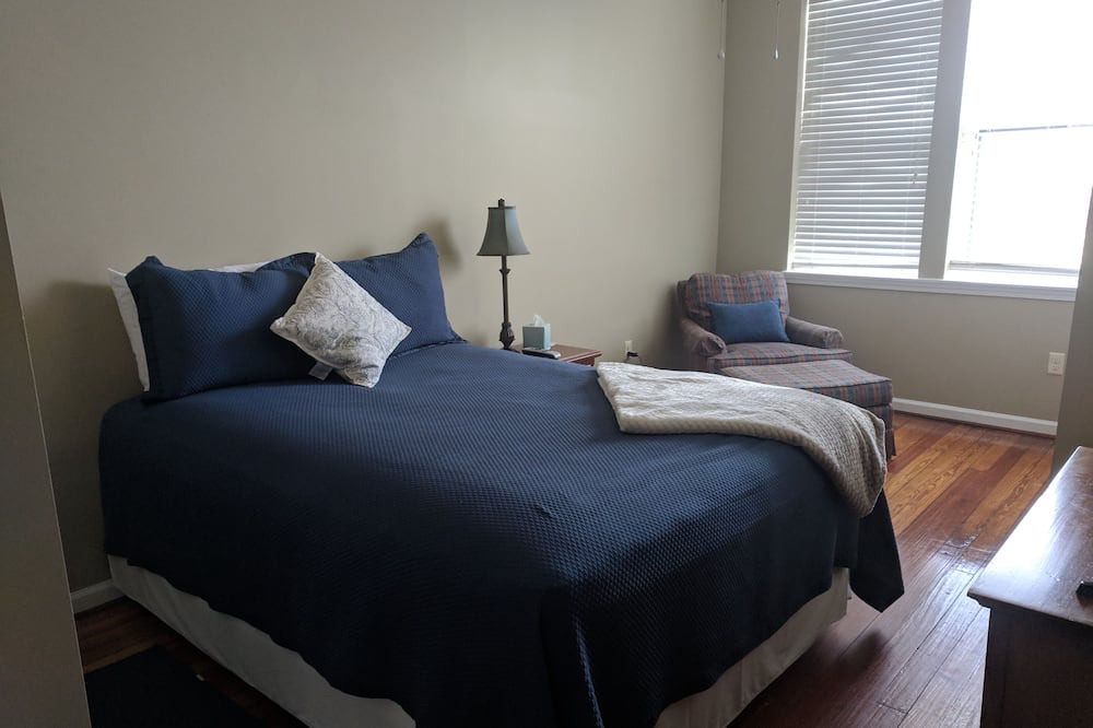 Photo of Bedroom in Troy