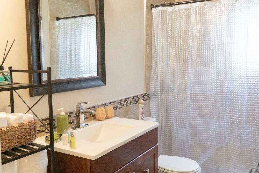 Photo of Bathroom in Huntington Park