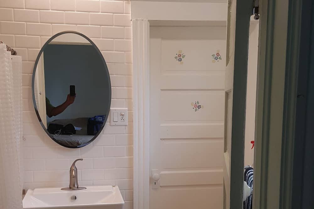 Photo of Bathroom in Firthcliffe