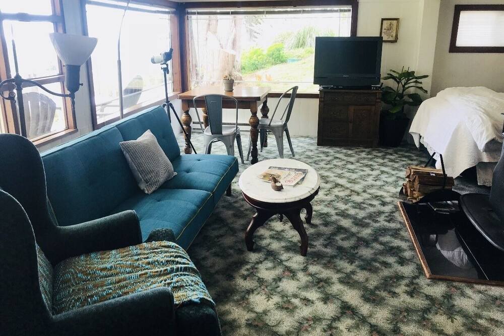 Photo of Bedroom in Little River