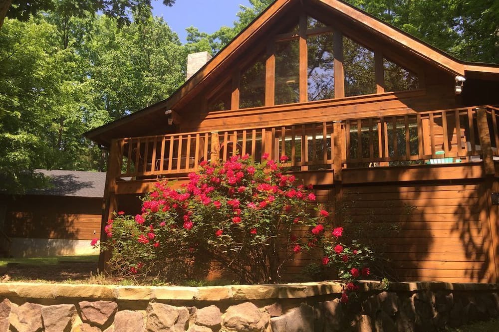 Photo of Outdoor in Clarksville