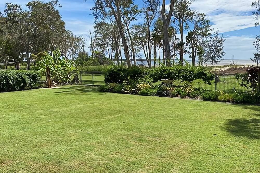 Photo of Outdoor in Traviston