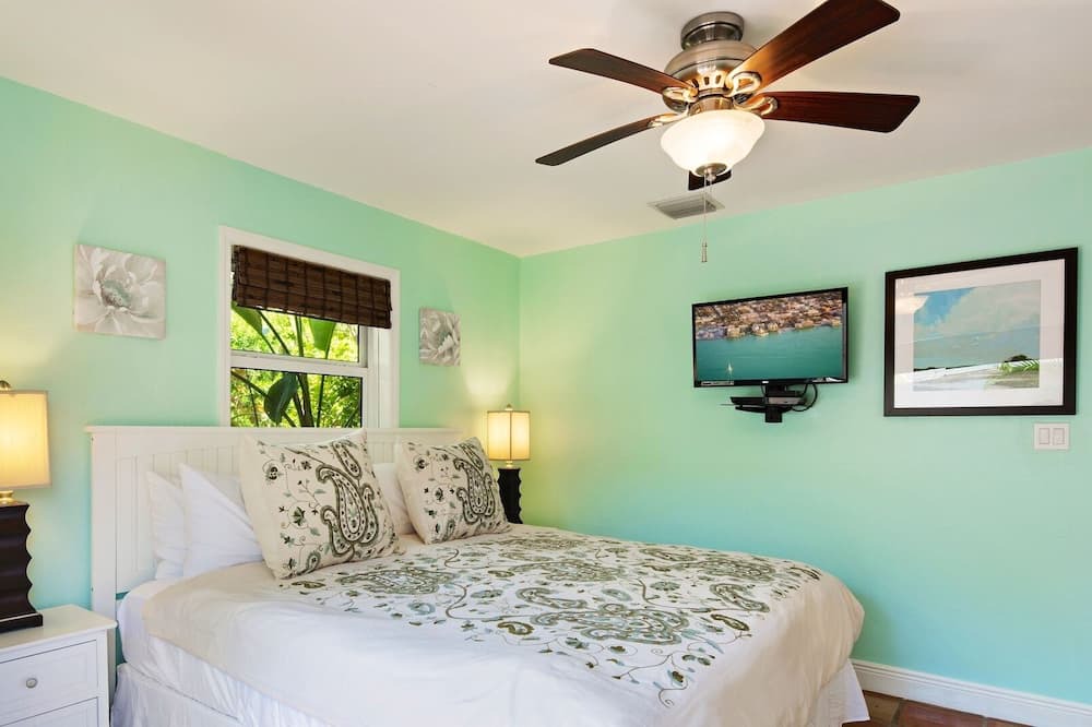 Photo of Bedroom in Midtown