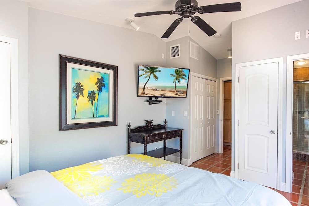 Photo of Bedroom in Midtown