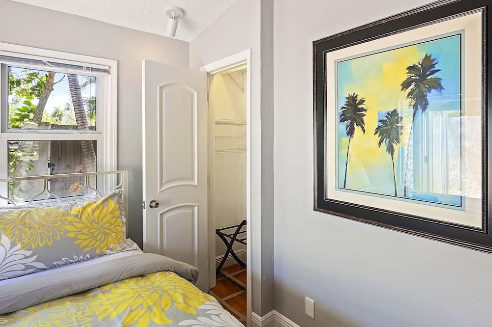 Photo of Bedroom in Midtown