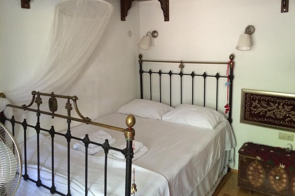Photo of Bedroom in Selimiye